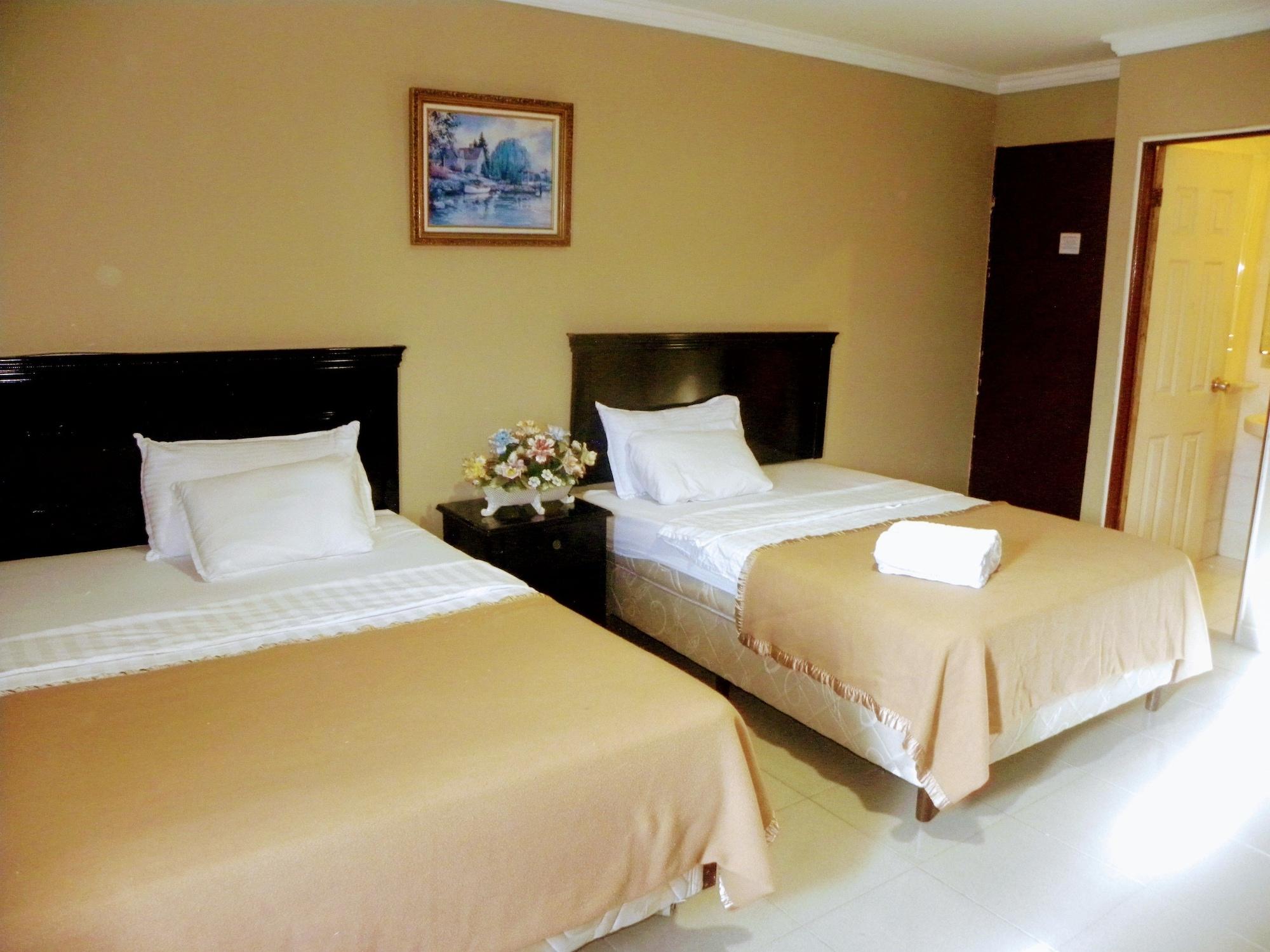 Meryland Hotel Колон Экстерьер фото