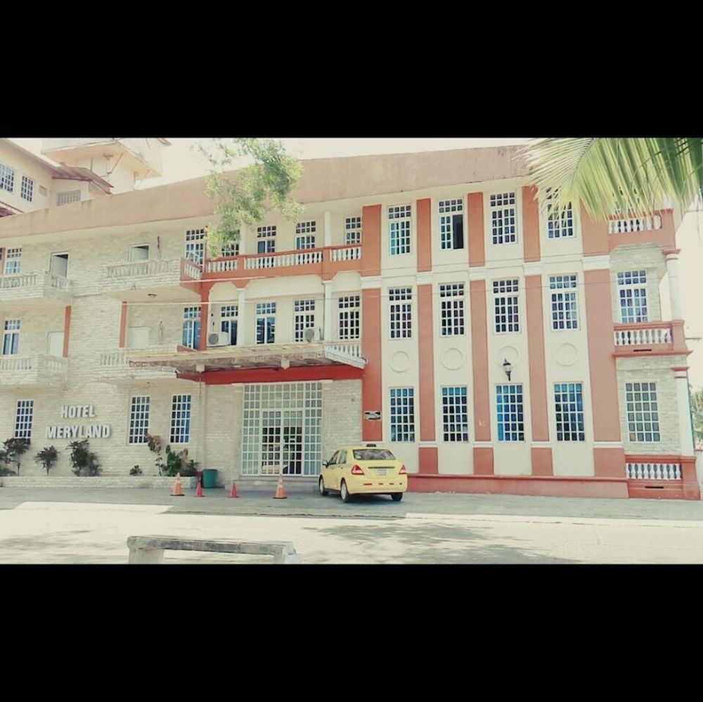 Meryland Hotel Колон Экстерьер фото